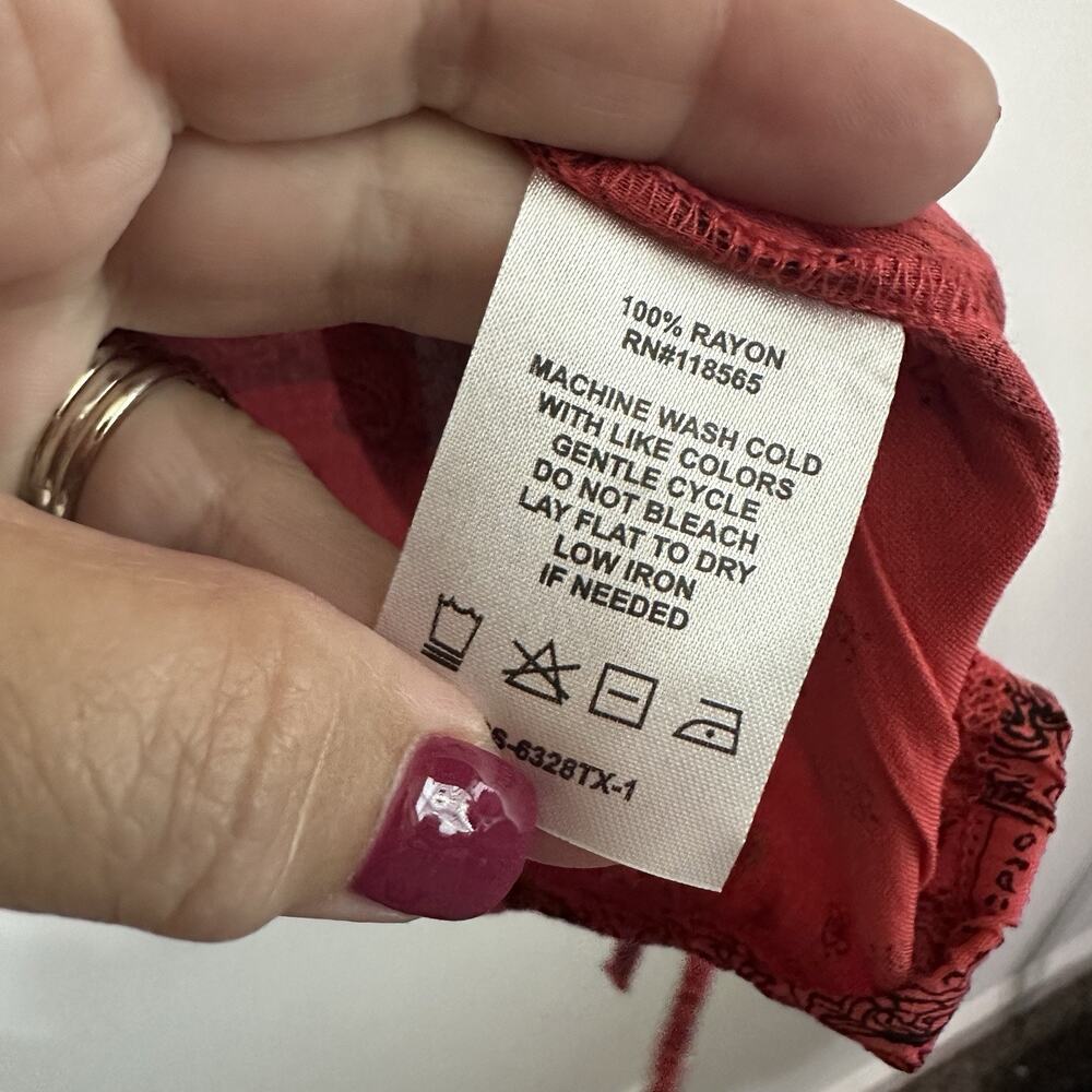 Ashley Stewart Top Plus 1X Popover V Neck Short Sleeve Red Bandana Shirt NEW - Picture 6 of 9